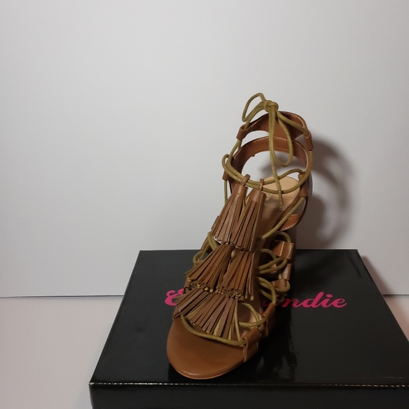 Eye Candy - Sandles - Picture 2 of 3